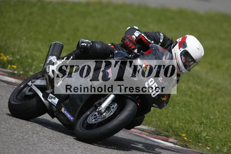 /Archiv-2024/29 12.06.2024 MOTO.CH Track Day ADR/Gruppe gelb/950